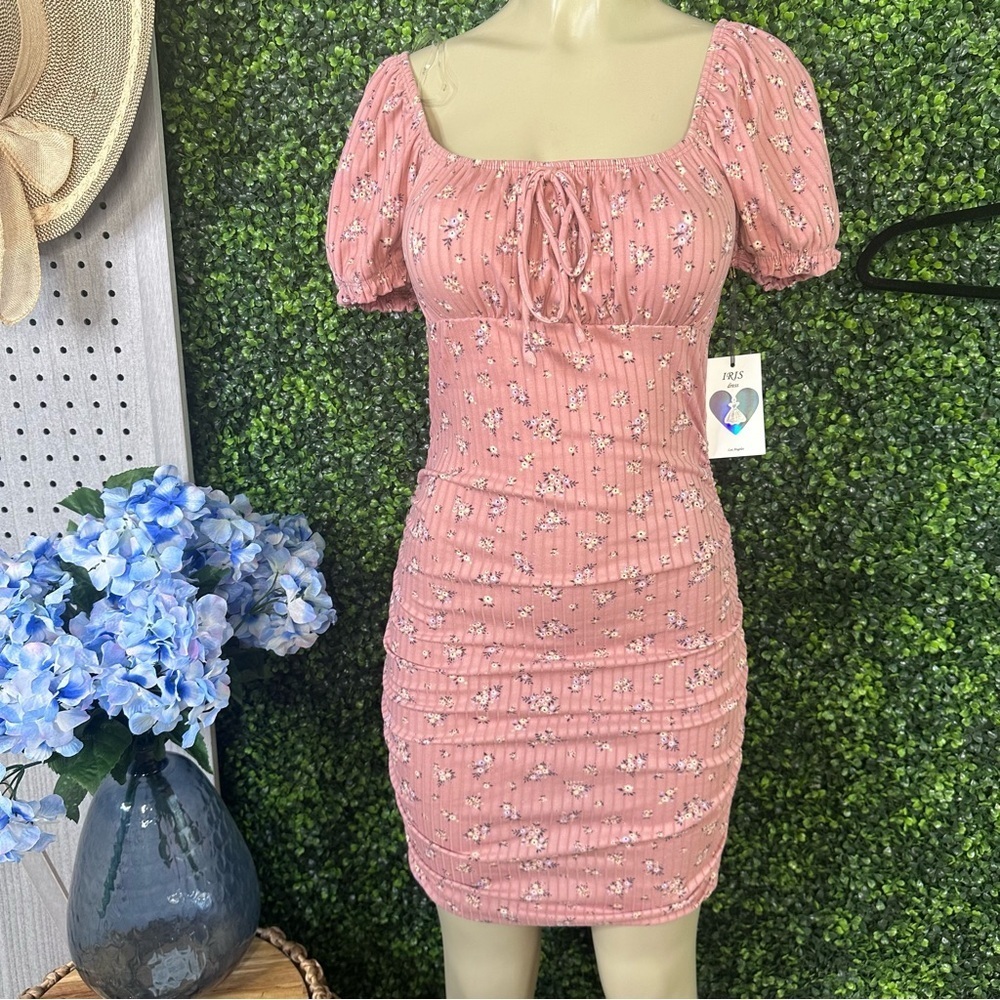 Pink floral bodycon dress‎ nwt stretchy